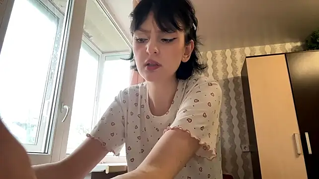 JenniferAngeron - Bite my lips close to you 💙