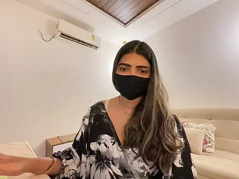 MaYaa__11 - dance nude on gulabi saree