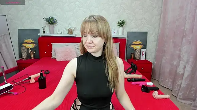 KattyPeachX - Fuck me Lash, Domi, Nora! Show pussy
