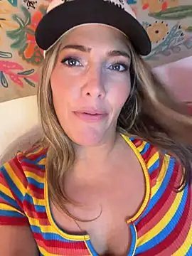 Hollyharmd - Ohh Mommy dirty talk dildo play 💕