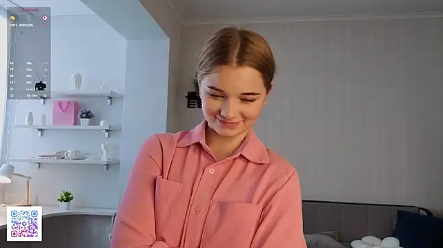 EffieFruin - Tease me with my panties🥵