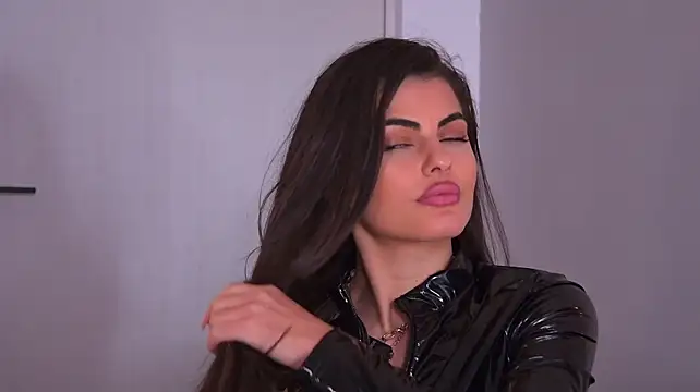 YasminaMoon - fill my pussy with your big c
