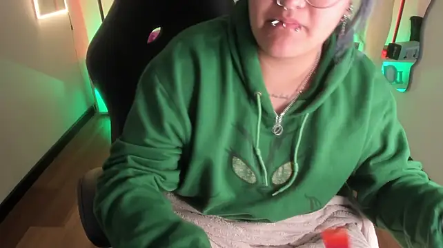 Lucky-leah - RUB MY PUSSY