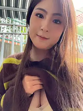 Lynn-156 - 户外超刺激，完成目标脱掉内衣（任意场合脱）