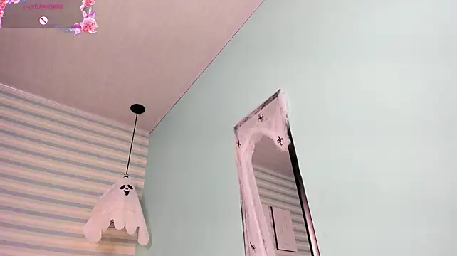 Goddess_kianna - oil on my tits🫧🦄