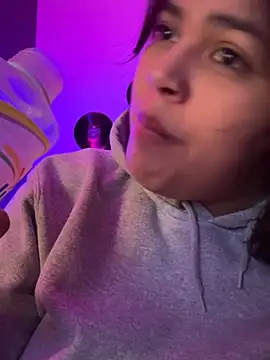 Miacanela_xo - Vibrating dildo