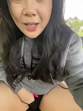 Luna-girl - 户外脱掉内衣裤真空两小时