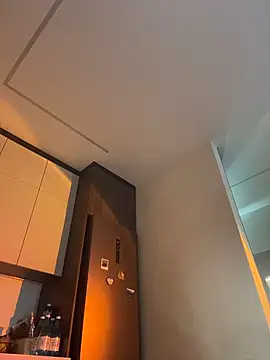 HugeBoobsAlice - SQUIRTING WITH 4 FINGERS 💦🥵