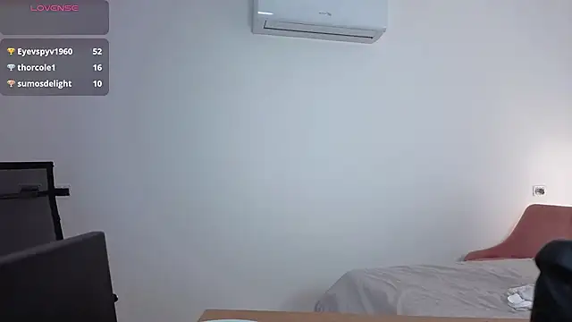 Magic_bunnyy_ - doggy close up