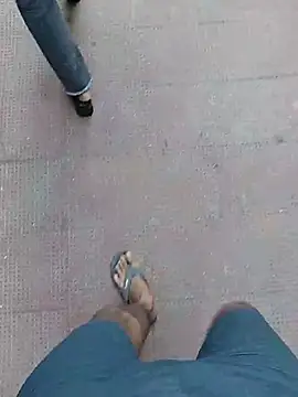 Dillikibilli - Make Me Horney in Public