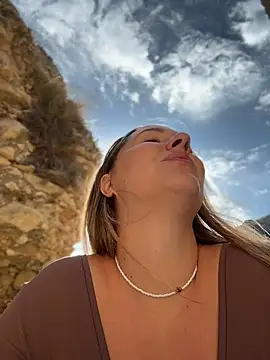 Mona_Plus - Tits+nipple clamps😈LT wins video💦