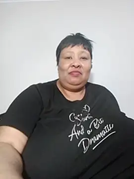 Nancy111 - Make Me cum and squit in my toy