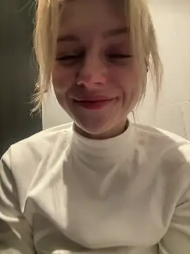 ValenciaShock - SPANK NAKED ASS IN DOGGY