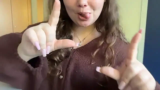 MoneyBunny420 - spit on boobs