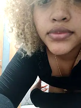 CarnalScandal - Flash my A$$! 🍑