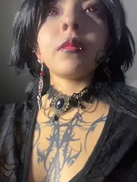_g0thiccwitch_ - Get me naked!+body tour
