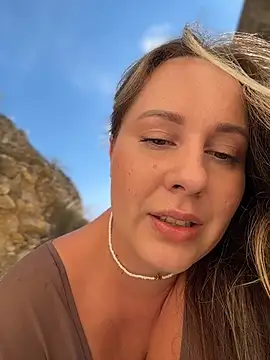 Mona_Plus - Tits+nipple clamps😈LT wins video💦