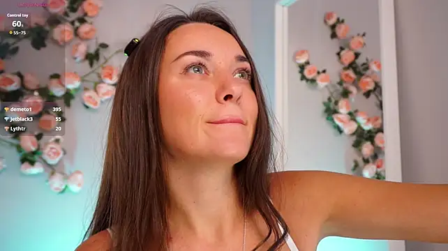 YayMaya - naked tits