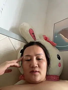 Amy1688 - 脱内裤直播一分钟