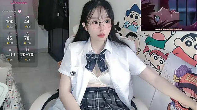 Angela-AMY - 只要有电，我就在线 脱掉内裤M腿