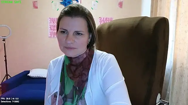 Mirabelle_Velvet
