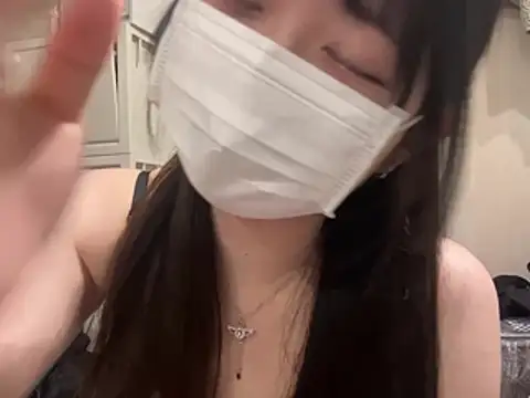 Y-u-r-a-33 - スカートぽいしてパンツ披露🎀🎀