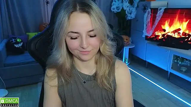 Mira_Mermayd - show tease big tits