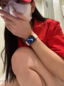 Sneaky_Cumshoot - Sneaky masturbatiing under Mart Cashier