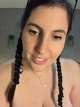 MysteryGirl__ - Déshabille toi + doigts pussy