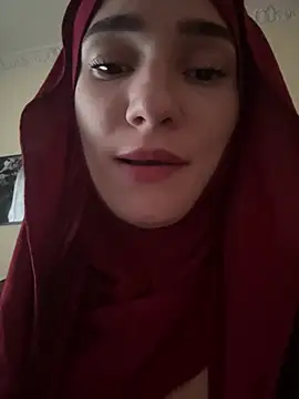 SugarDanger - Show pussy outside