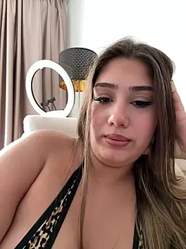 VivianneViolet - Deepthroat blowjob