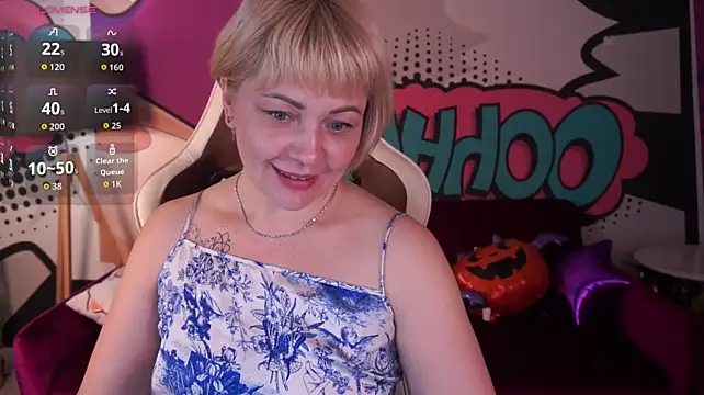 AmaraNights - Ass and breast show