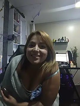 Lorena_thopms - Spanks red ass x5