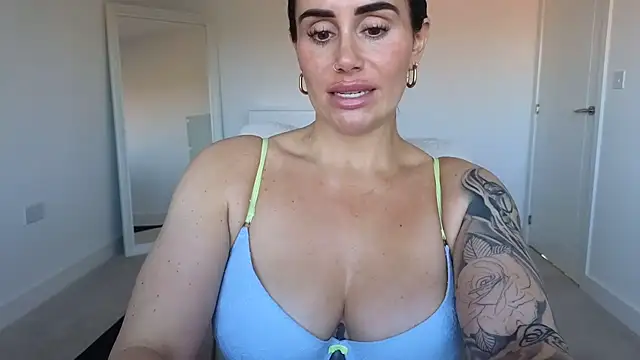 LibbyLoveHeartx - spoil me like i deserve