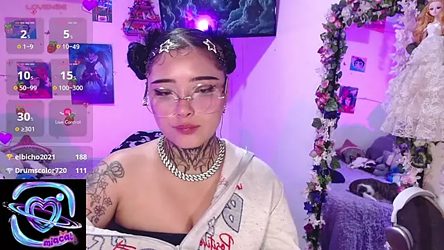 Mia_catt05