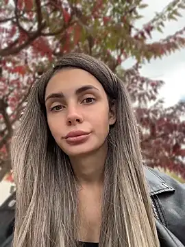 SandraCarter - Show hard nipples in park