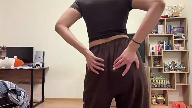 PaintedDisplay - Bite my sexy lips<3