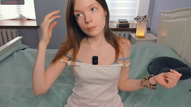 LavenderMitten - Make me feel good I want to be horny.