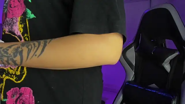 Kitty_Gang - Rub my pussy until it's very wet 🥵💦