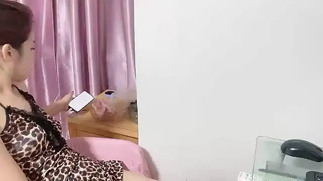 Yannette520 - 假阳具放体内抽插3分钟