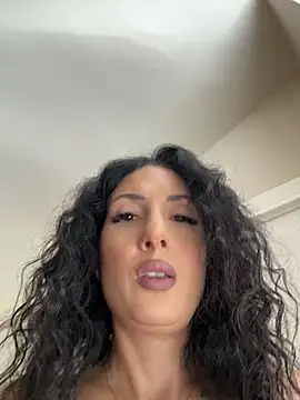 BeckyShineX - Turn Up the Heat🔥