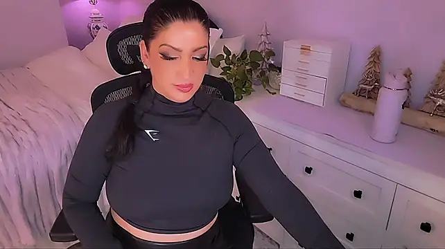 EmaLounge - I dare you to make me orgasm