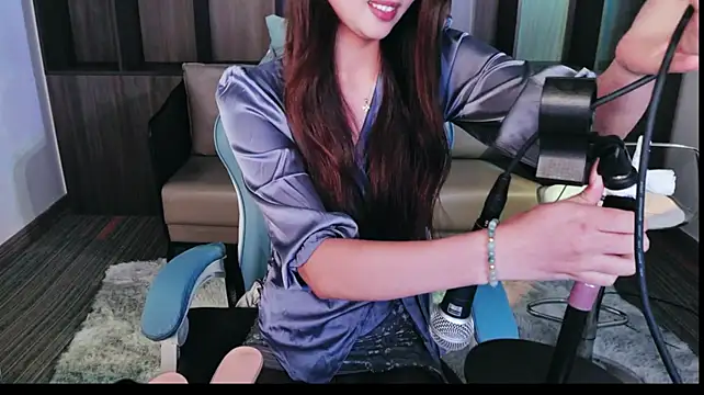 Yiyi__01 - 👀后入式小狗趴看PP3分钟