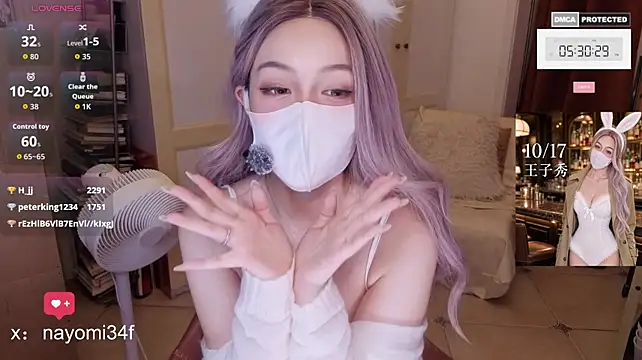 Nayomi_34f