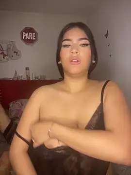 LulyTits - Oil on my tits