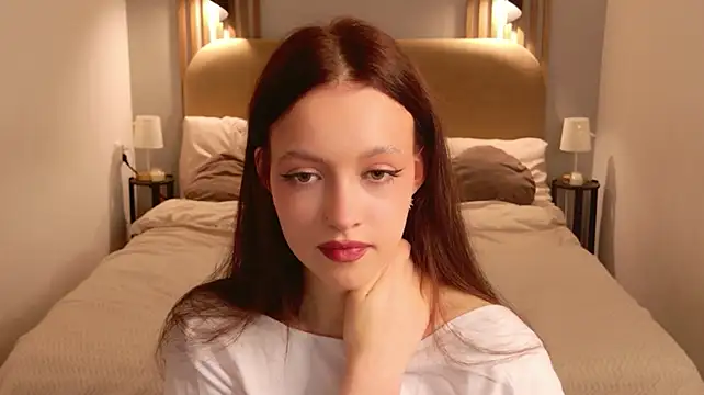 SallyPinkman - shake ass in doggy pose