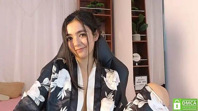 Ivy_Gail - 2 fingers in my pussy