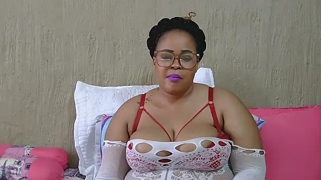 JuicyHoneyXO - Bounce Boobs