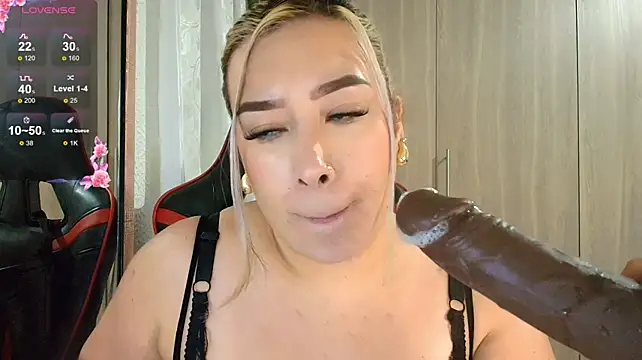 Leahtemptation3 - saliva play