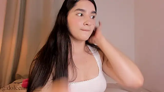 Dulceangel__ - bite lips and suck finger